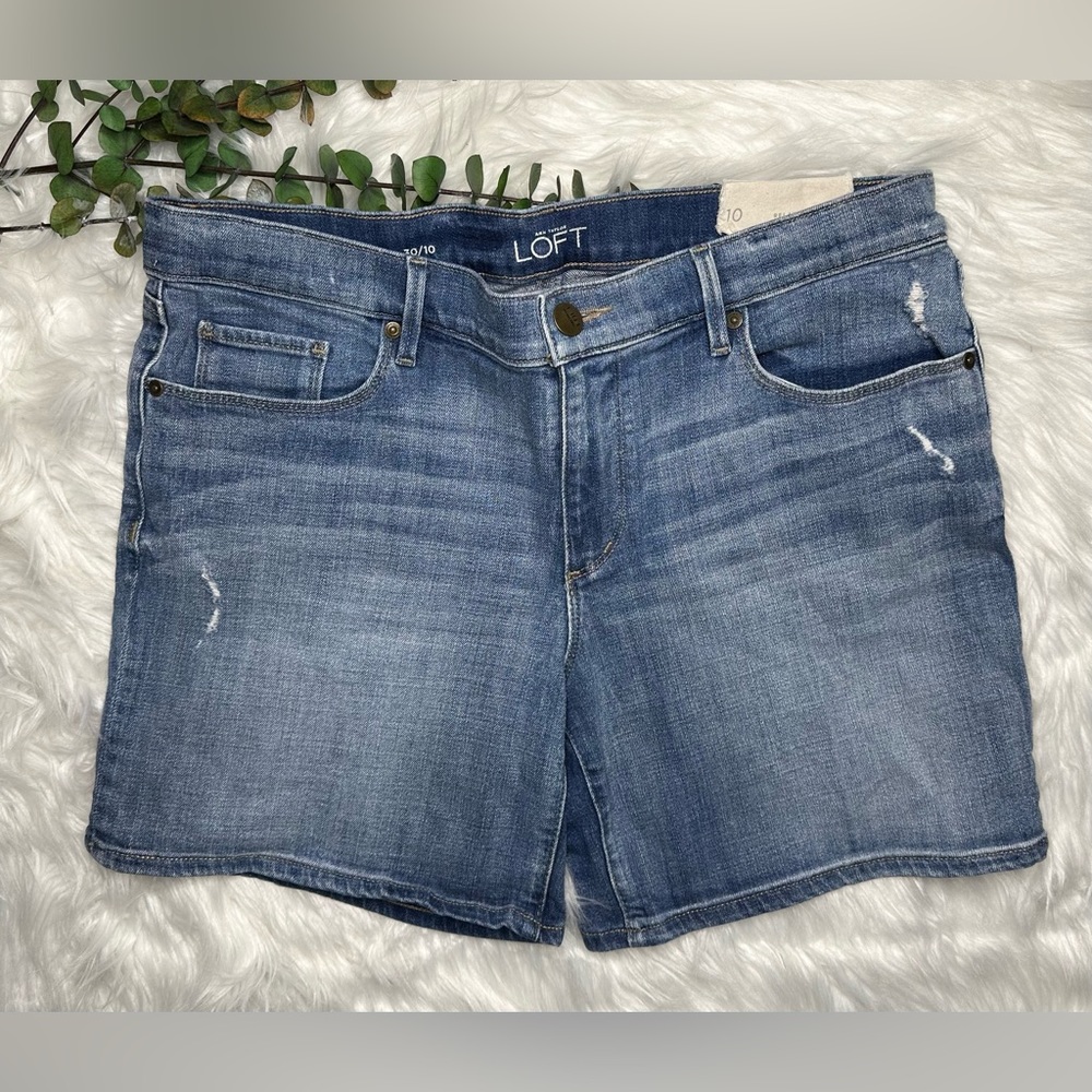 DONATE SOON!! NEW!!! Denim Shorts Size 10